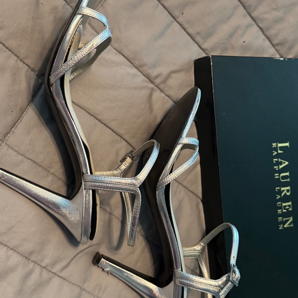 Women's Ralph Lauren Dress Shoe, size 8